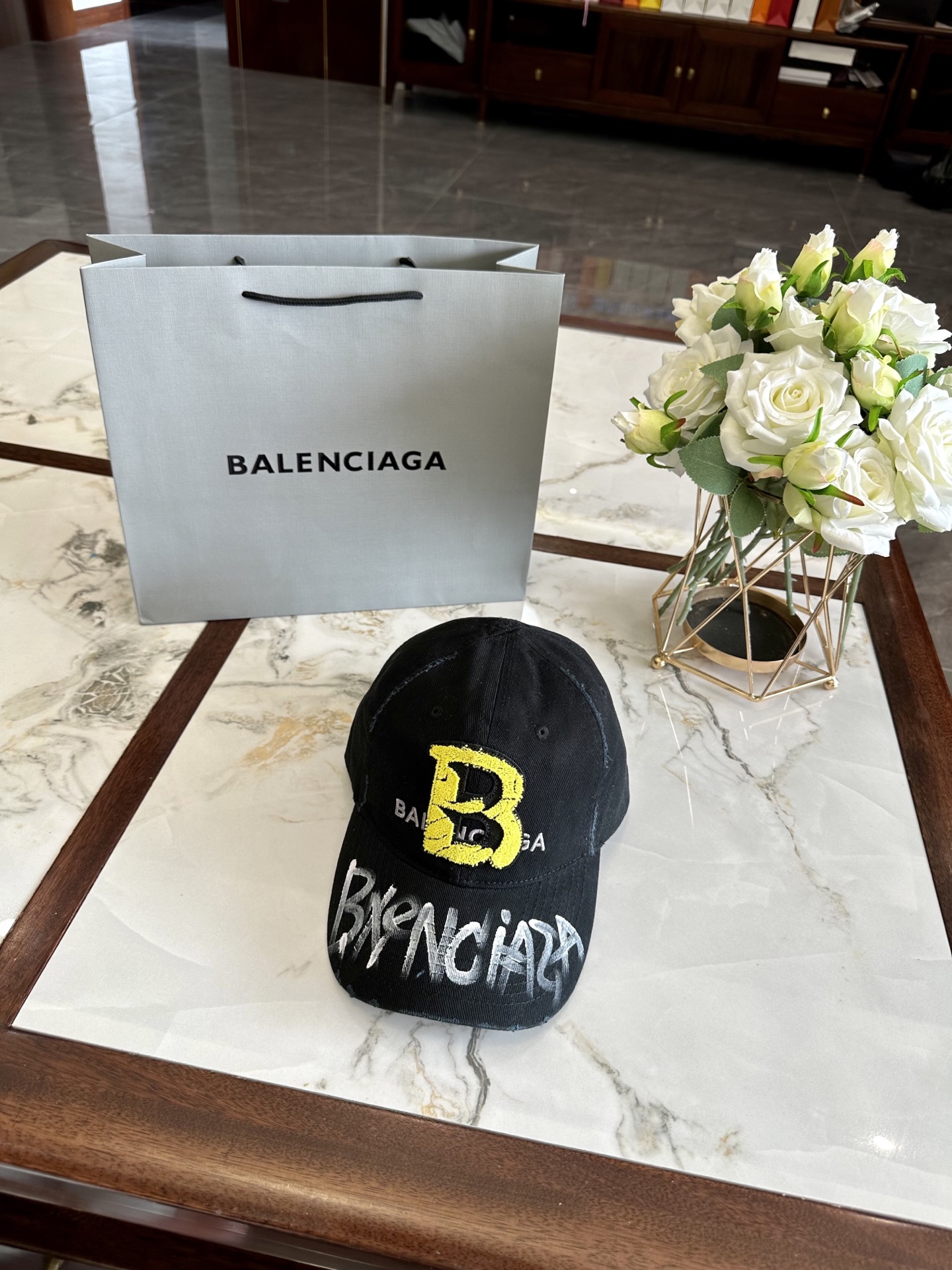 balenciaga  hat model 36
